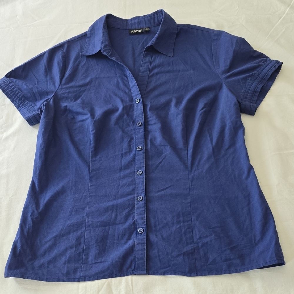 Apt. 9 Women's Classic Blue Button-Down Shirt
